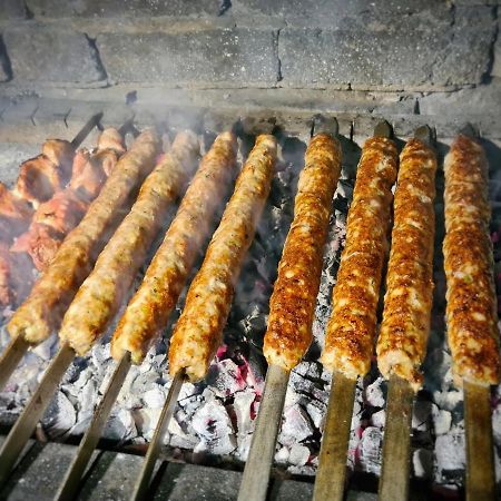 Chveni Sakhli Otel Tiflis Dış mekan fotoğraf