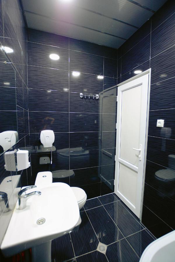 Chveni Sakhli Otel Tiflis Dış mekan fotoğraf