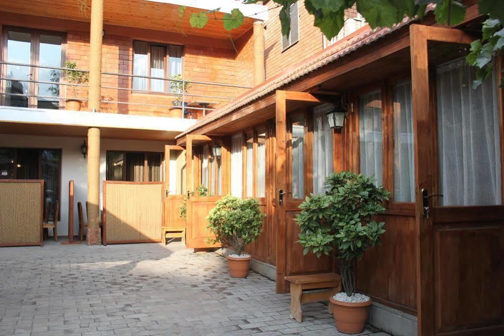 Chveni Sakhli Otel Tiflis Dış mekan fotoğraf